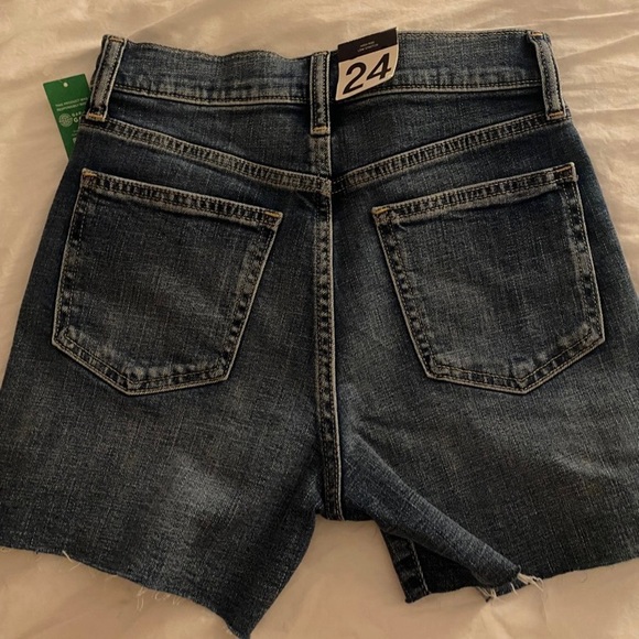 GAP high rise shorts - Picture 4 of 4